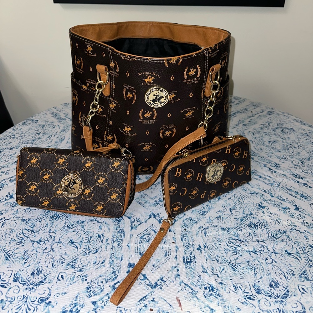 Set of three bags